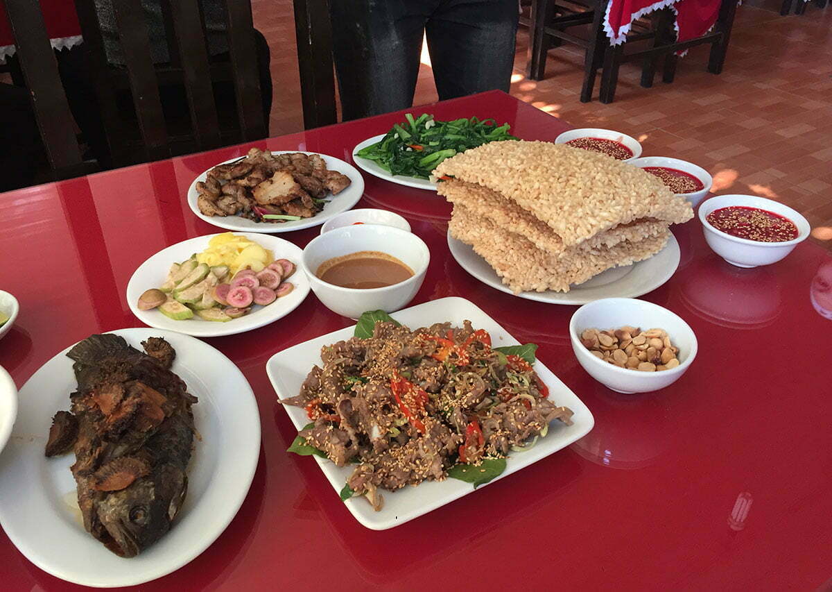 Ăn trưa tại Ninh Bình, Tour Tràng An 1 ngày
